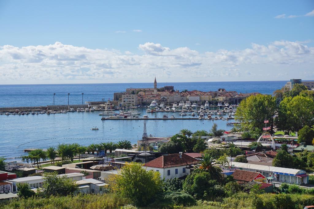 Budva Bay Breeze Apartments Esterno foto