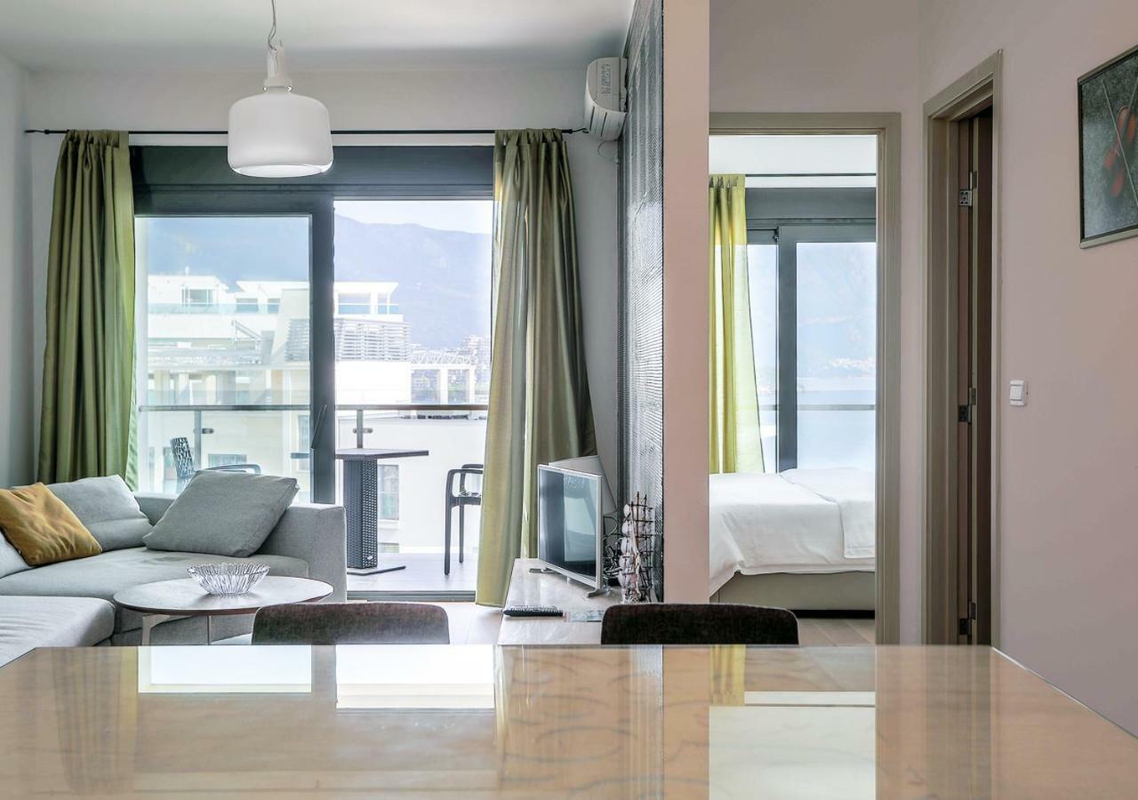 Budva Bay Breeze Apartments Esterno foto