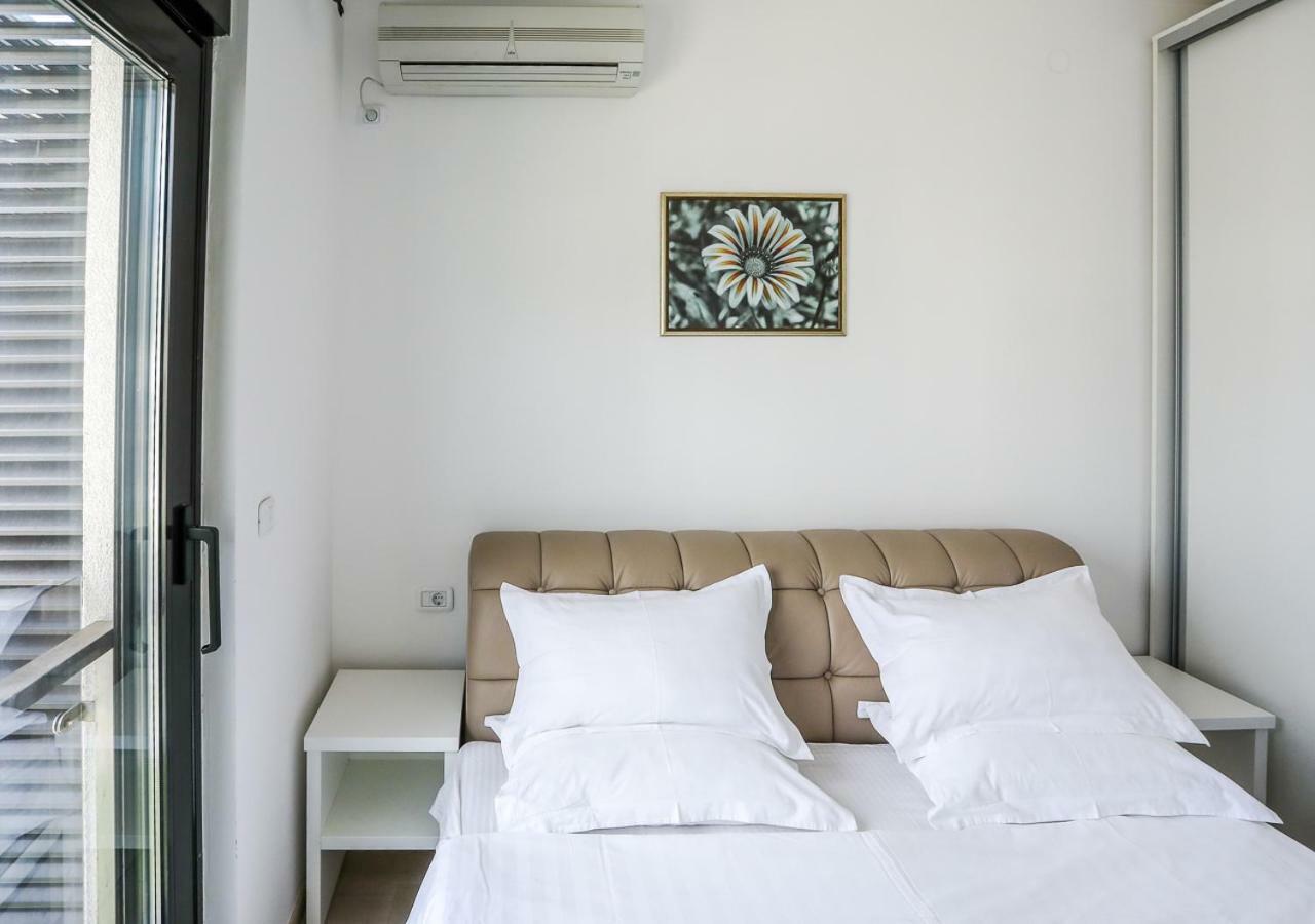 Budva Bay Breeze Apartments Esterno foto